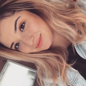 Meet your Posher, Misti